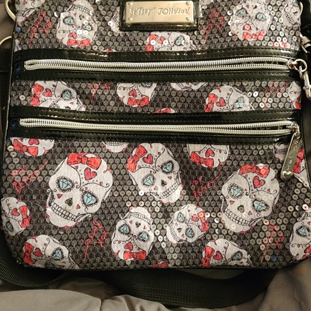 Crossbody bag